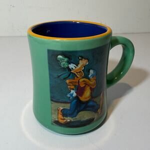 Disney Store Vintage Goofy Green Coffee Mug Cup Heavy 3 3/4" Tall x 5"Wide 20/21